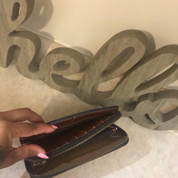 Patricia Nash satchel and wallet - Picture 4 of 5